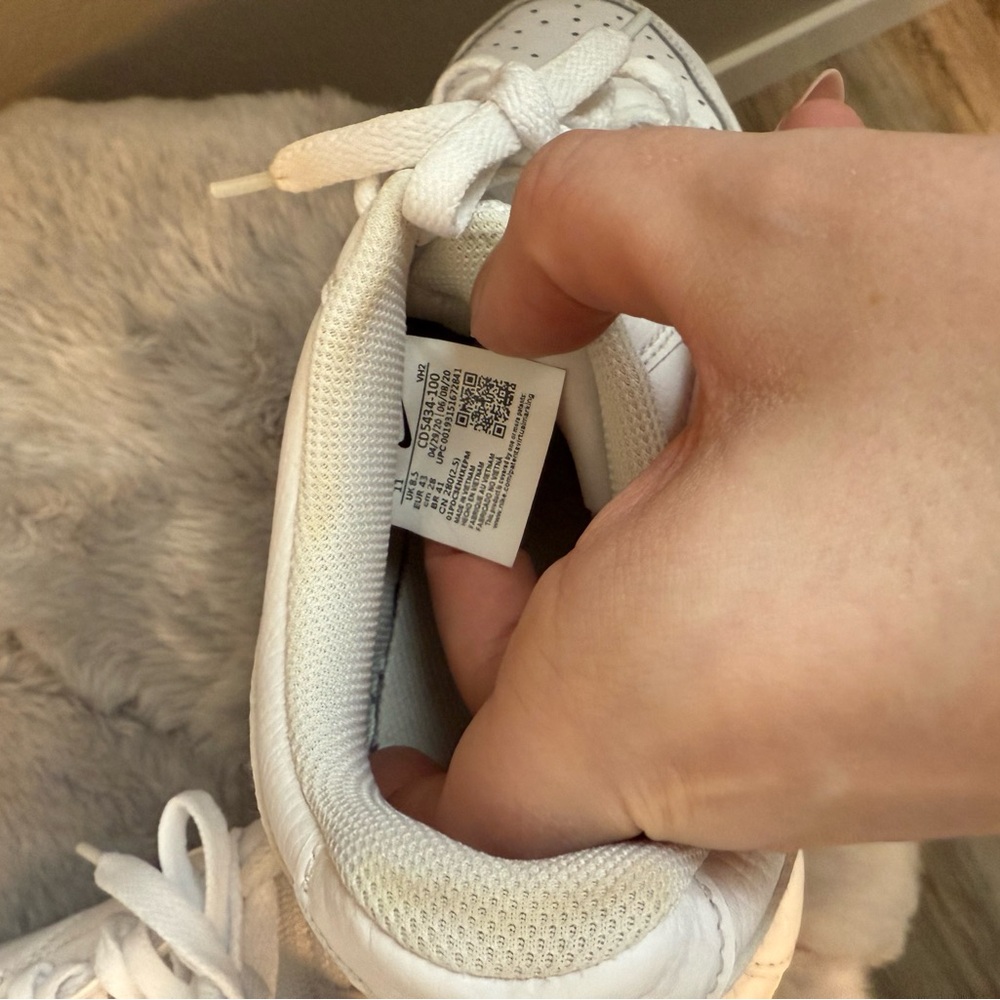 Nike White Lace-Up Sneakers - Picture 4 of 7